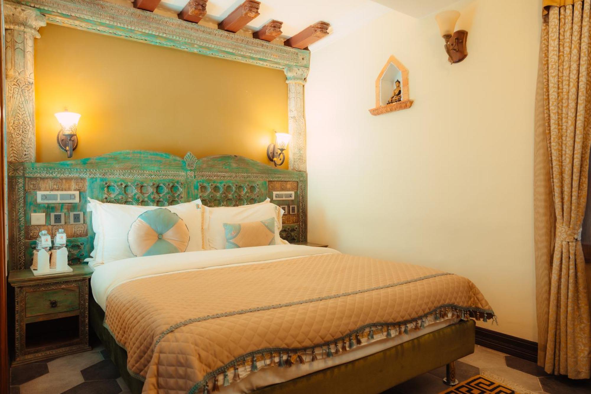 Heritage Hotel Suites And Spa Pokhara Exterior foto