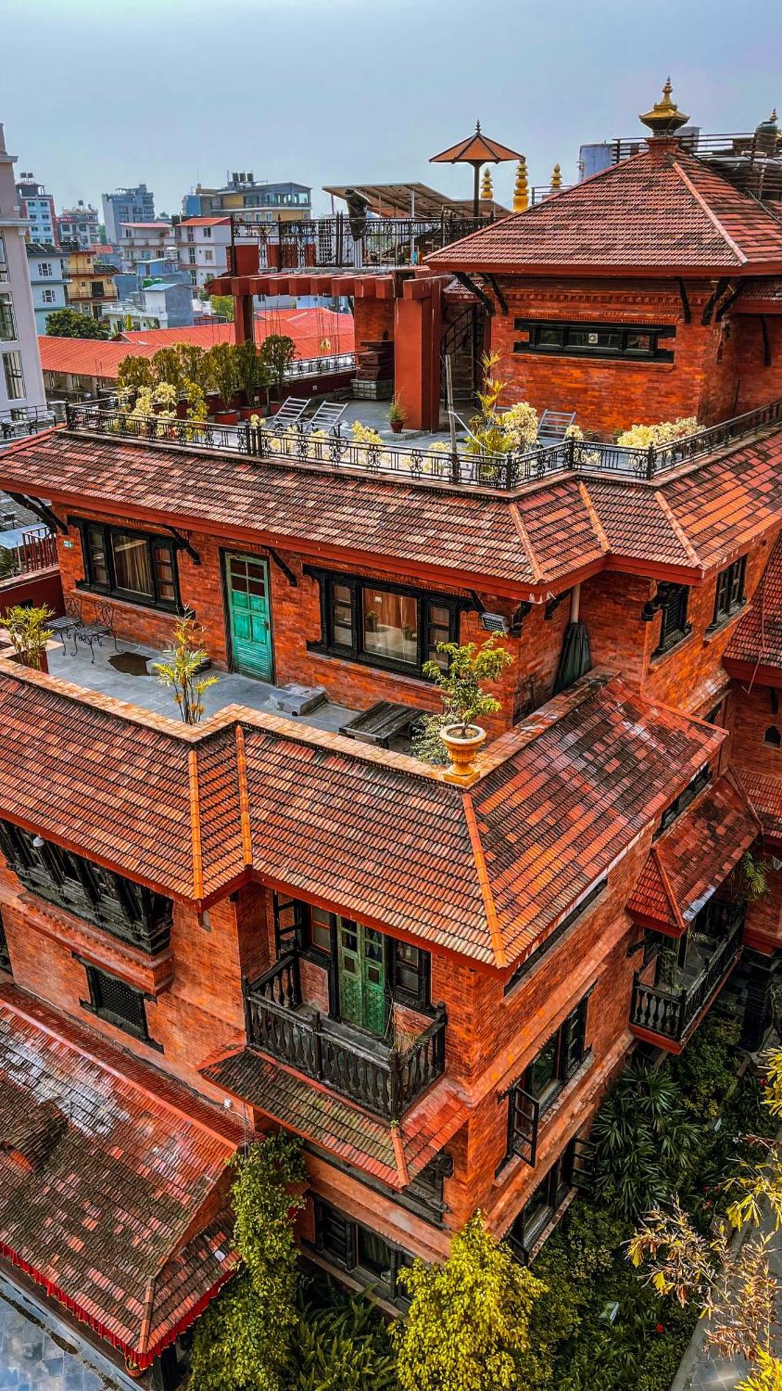 Heritage Hotel Suites And Spa Pokhara Exterior foto
