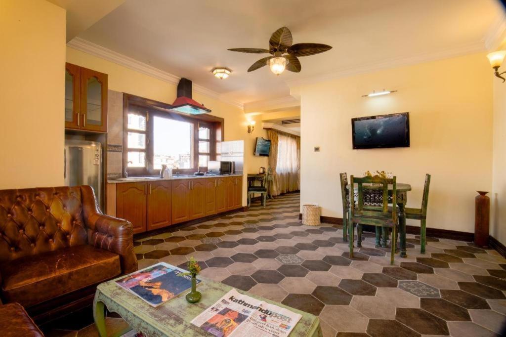 Heritage Hotel Suites And Spa Pokhara Exterior foto